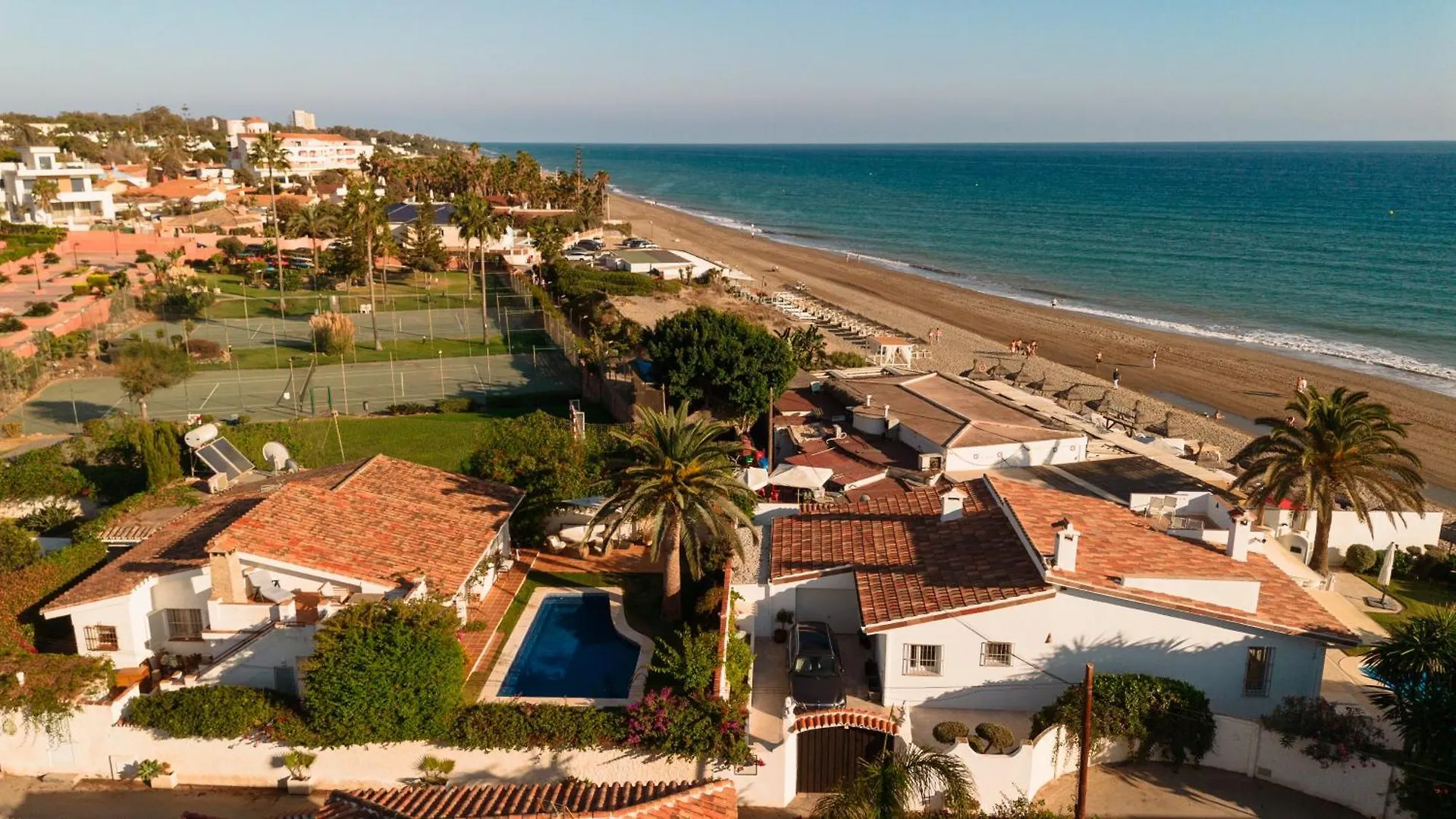 Bungalow Directly At The Beach Villa Marbella
