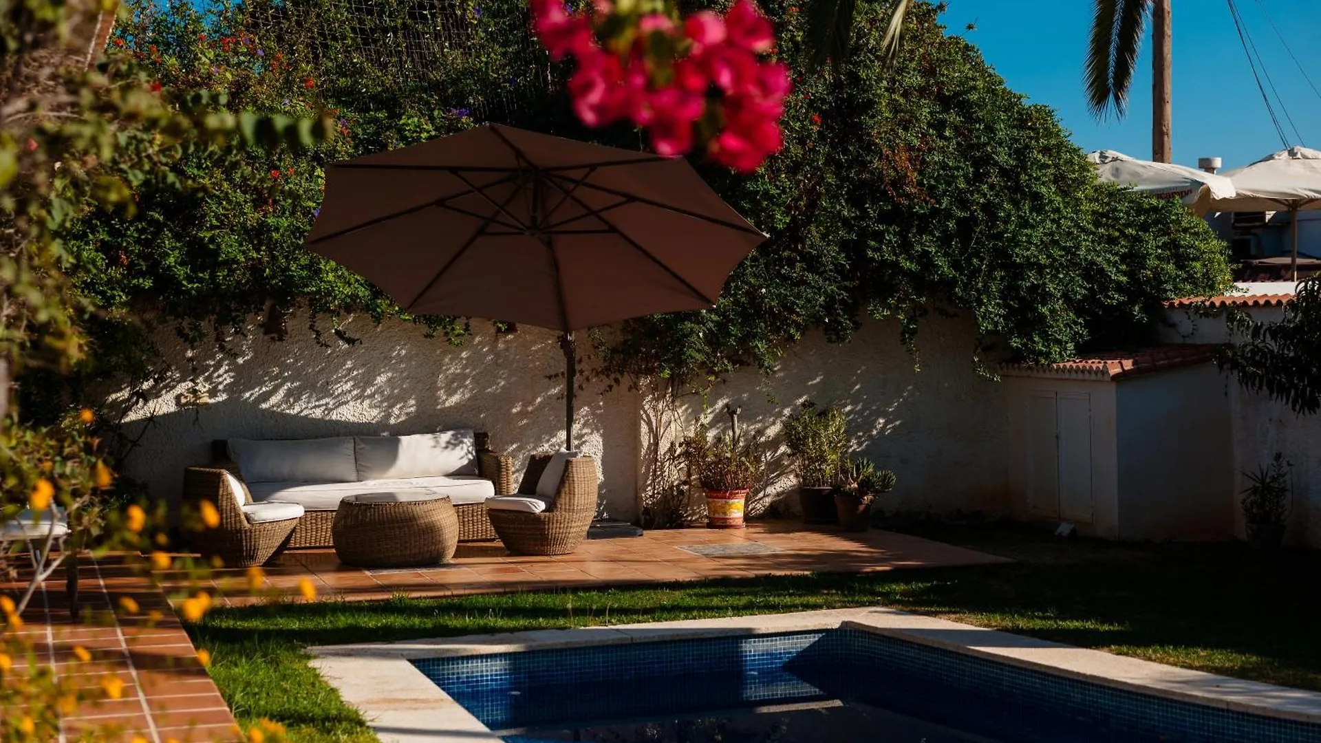 Vila Bungalow Directly At The Beach Marbella